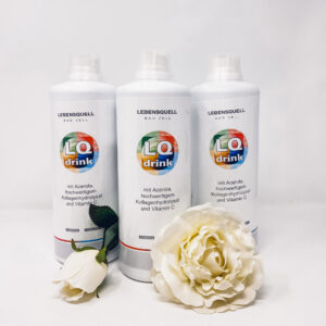 Man sieht drei Flaschen vom LQ-Drink