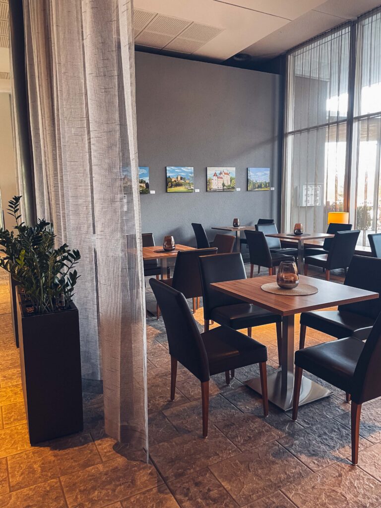 Frühstückslounge in der Lobby